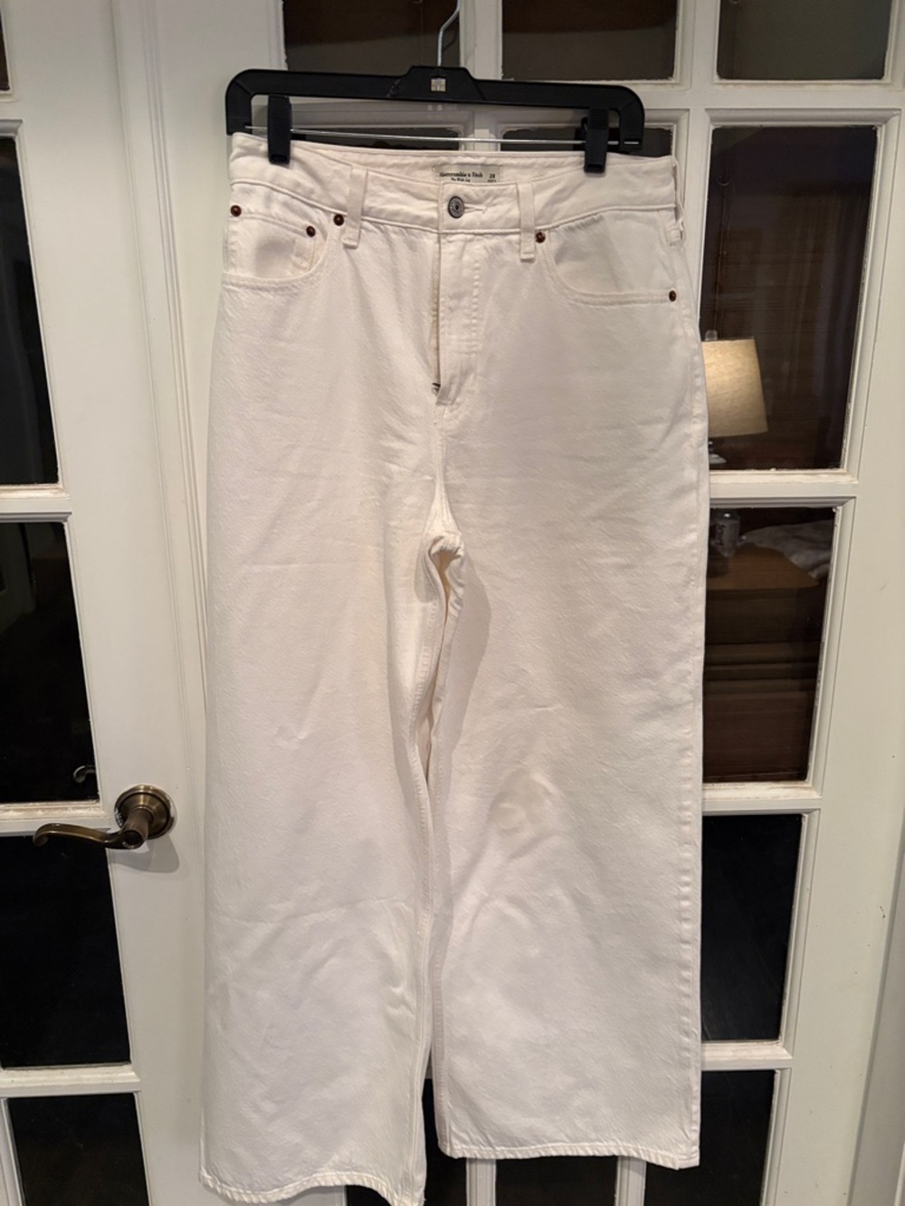 032 Abercrombie & Fitch Cream Wide Leg High Rise Jeans - Picture 5 of 9